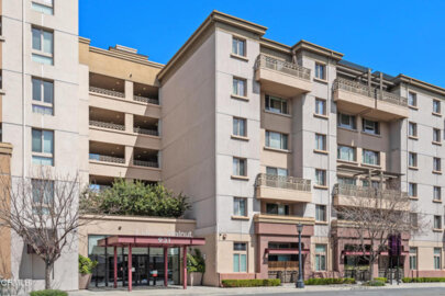 931 E Walnut Street #612 Photo