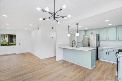 345 N Melrose Drive #C Photo