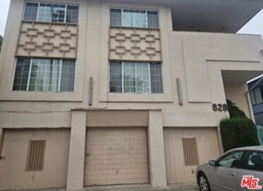 Gorgeous Newly Listed 828 Lincoln Condominium Located at 828 Lincoln Boulevard #10