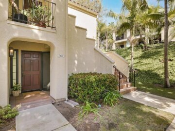 7301 Calle De Fuentes Photo