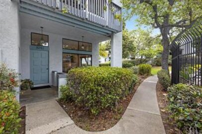 Charming The Woodlands Condominium Located at 3242 Via Alicante was Just Sold