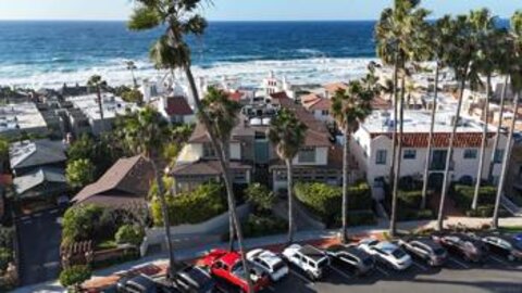 Gorgeous Newly Listed 302 Prospect Condominium Located at 302 Prospect Street #6