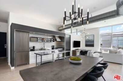 Fabulous Via Marina Tahiti Condominium Located at 4080 Glencoe Avenue #406 was Just Sold