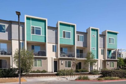 1993 Strata Street Photo