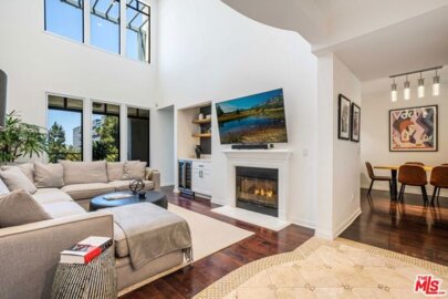 5625 Crescent Park W #322 Photo