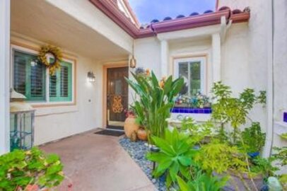Fabulous Newly Listed Fairway Vistas Townhouse Located at 12232 Paseo Lucido #B