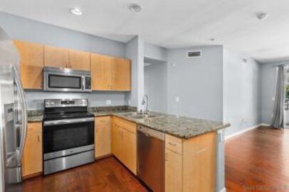 Splendid Newly Listed Palermo Condominium Located at 1501 Front Street #315