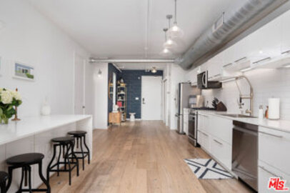 Amazing Del Rey Lofts Condominium Located at 4115 Glencoe Avenue #313 was Just Sold