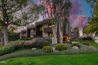 1 S Orange Grove Boulevard #1 Photo