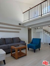 18350 Hatteras Street #278 Photo