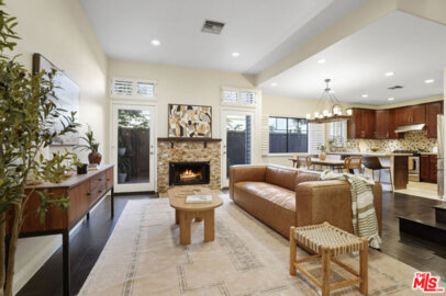 384 E Del Mar Boulevard Photo