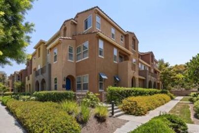 Charming Mosaic Condominium Located at 1824 Peach Court #6 was Just Sold