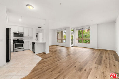 13044 Pacific #214 Photo