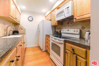 8105 Raintree Circle Photo
