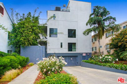 Amazing Newly Listed 7124 Hollywood Condominium Located at 7124 Hollywood Boulevard #1