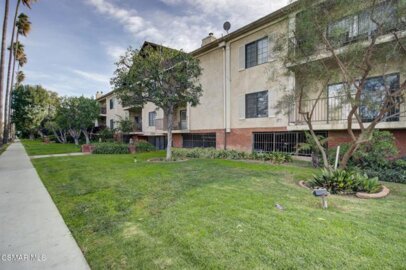 17522 Sherman Way #204 Photo