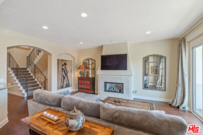 23963 De Ville Way Photo