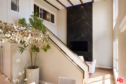 221 S Gale Drive #403 Photo