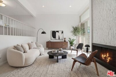 4735 La Villa Marina #D Photo