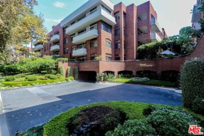 200 N Swall Drive #462 Photo
