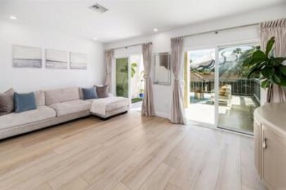 Splendid Newly Listed Casa Grande Townhouse Located at 2340 Caringa Way #B