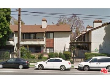 Gorgeous Woodman VIII Condominium Located at 9600 Van Nuys #209 was Just Sold