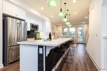 1120 Sea Glass Way Photo