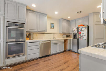 5200 White Oak Avenue #30 Photo
