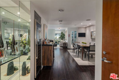 Delightful Via Marina Tahiti Condominium Located at 13650 Marina Pointe Drive #509 was Just Sold