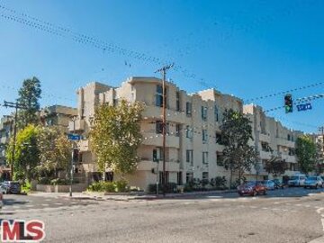 Fabulous Sherman Oaks Grand Villa Condominium Located at 13920 Moorpark Street #205 was Just Sold