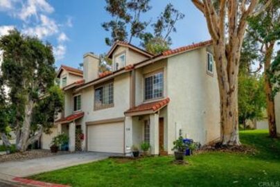 Fabulous Vista Knolls Townhouse Located at 338 Windy Lane was Just Sold