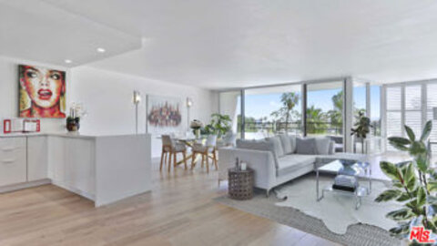 Splendid Via Marina Tahiti Condominium Located at 4337 Marina City #249 was Just Sold