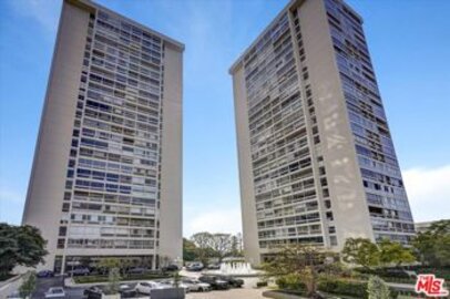 Elegant Century Towers Condominium Located at 2220 Avenue Of The Stars #2704 was Just Sold