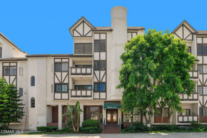 17914 Magnolia Boulevard #135 Photo