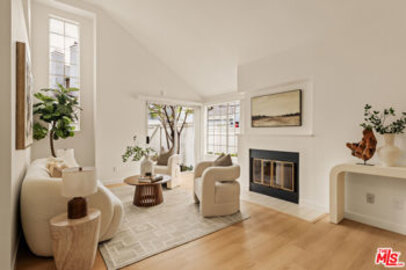 Beautiful Newly Listed Foxgate Townhouse Located at 5729 Canterbury Drive