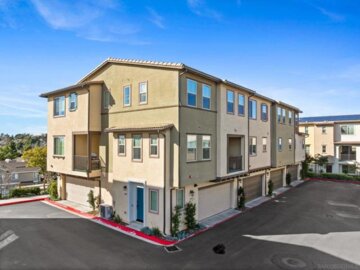 1549 Fig Tree Way Photo