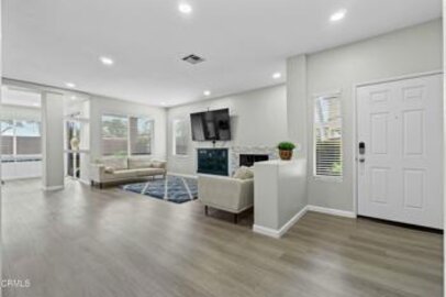 Delightful Brisbane Townhouse Located at 621 Sumner Way #2 was Just Sold