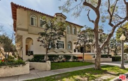 Elegant Culver City Gardens Townhouse Located at 4073 Lincoln Avenue #2 was Just Sold