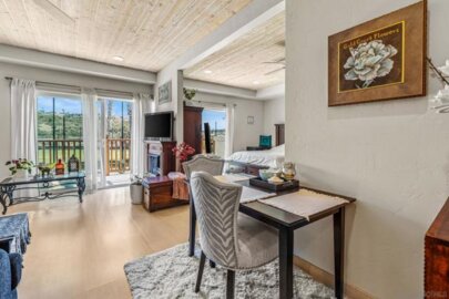 2003 Costa Del Mar Road #692 Photo