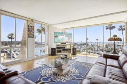 Amazing Marina Towers Condominium Located at 1200 N Harbor Drive #2A was Just Sold