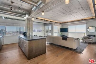 Marvelous Franklin Towers Condominium Located at 7250 Franklin Avenue #817 was Just Sold