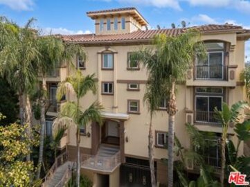 Marvelous Newly Listed Villa at Vista Del Monte Townhouse Located at 4612 Vista Del Monte Avenue #9