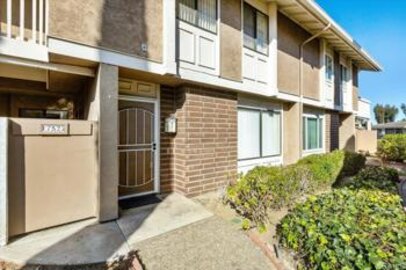 Elegant Newly Listed Playmor Condominium Located at 17523 Fairlie Road