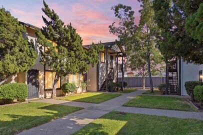 10357 Carefree Photo