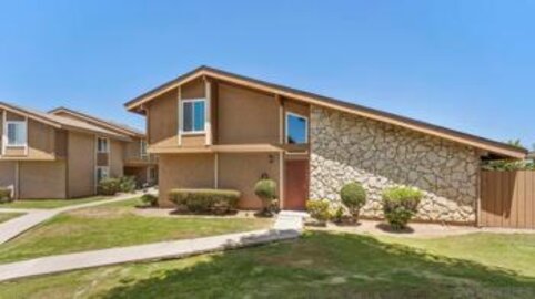 Fabulous Newly Listed Holiday Estates Townhouse Located at 32 Orange Avenue #1