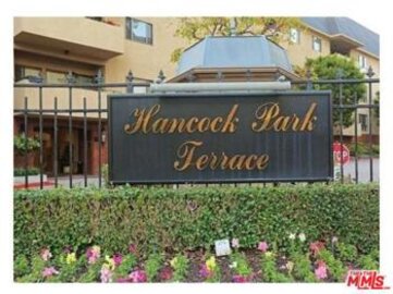 Splendid Hancock Park Terrace Condominium Located at 647 Wilcox Avenue #2E was Just Sold