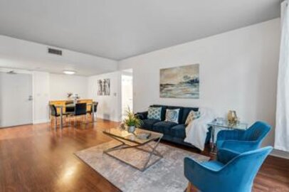 Elegant Acqua Vista Condominium Located at 425 W Beech Street #308 was Just Sold