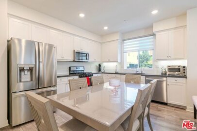 12807 N Watt Lane #D Photo