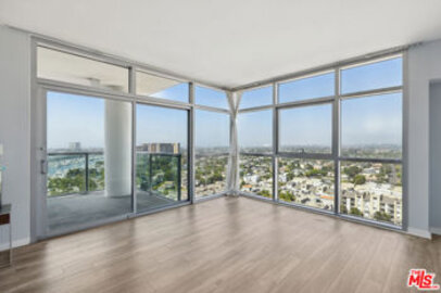Extraordinary Azzurra Condominium Located at 13700 Marina Pointe Drive #1617 was Just Sold