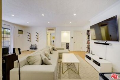 Fabulous Kinnard Villas Condominium Located at 10655 Kinnard Avenue #101 was Just Sold